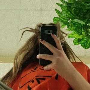 Meet your Posher, Elisa